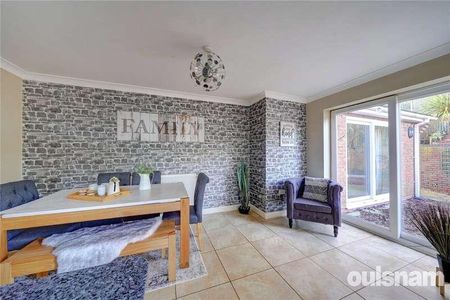 The Glen, Linthurst Newtown, Blackwell, Bromsgrove, B60 - Photo 4
