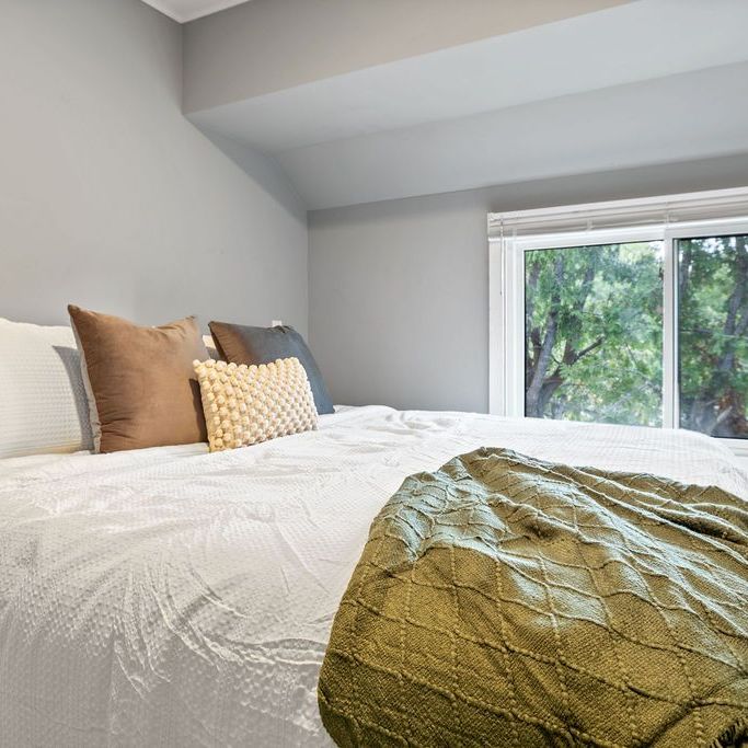 For Lease - 124 ESCARPMENT Crescent, Collingwood, Ontario - Photo 1