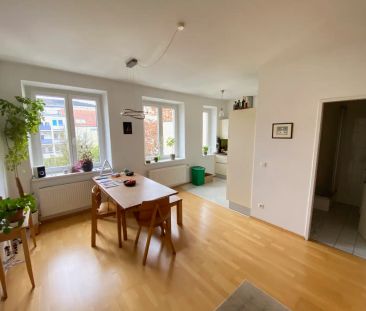 2 ZIMMERWOHNUNG IM SANIERTEN ALTBAU IN ALTURFAHR - Foto 2