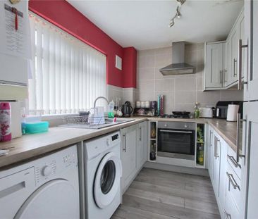 2 bedroom semi-detached house to rent - Photo 4