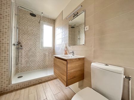 Location Appartement 1 pièce 32m² - Photo 5