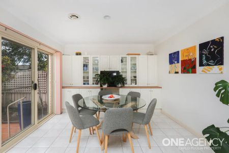 “Spacious, private & perfectly located villa for rent” - Photo 2