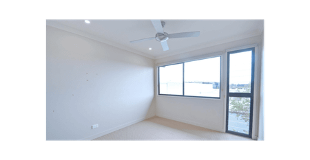 Stunning 3-Bedroom Townhouse - Photo 4