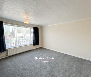 3 bedroom detached bungalow to rent - Photo 2