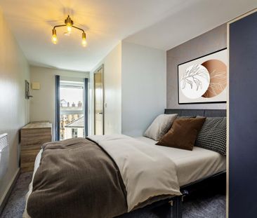 5 bedroom flat to rent - Photo 4