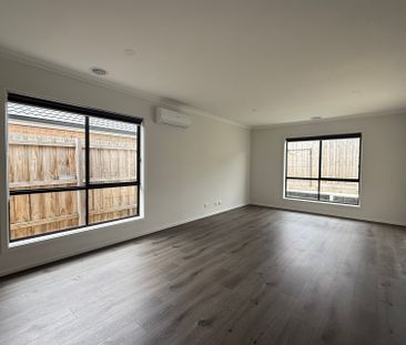 Low Maintenance Living! - Photo 1