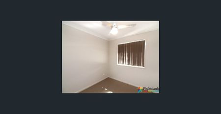 A MODERN BEAUTY - Photo 4