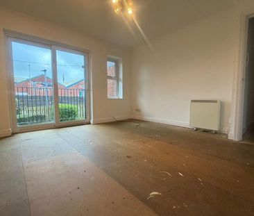 Waterfront, Merchants Quay, Blackburn. Lancs. BB1 1EE - Photo 1