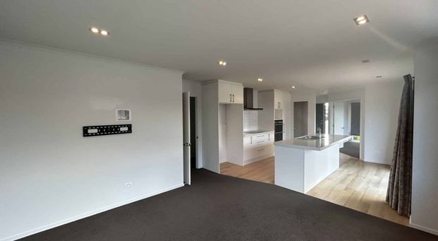 Wigram, 4 bedrooms - Photo 1