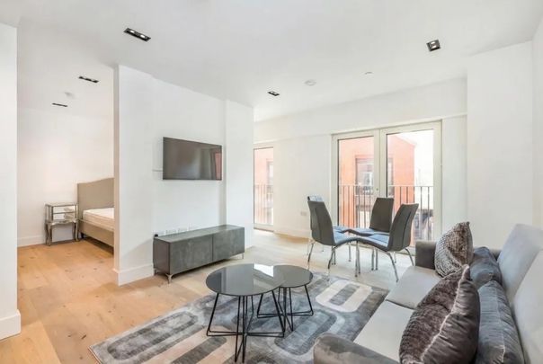 1 Bed Flat, Keybridge Tower, SW8 - Photo 1