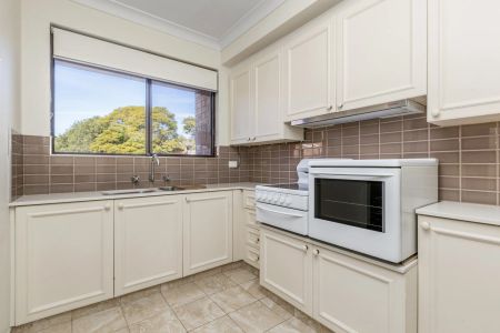 Unit 29/321 Windsor Road, Baulkham Hills. - Photo 2