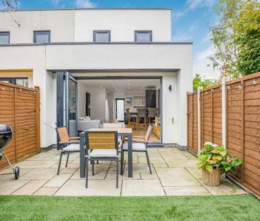 2 bedroom semi-detached house to rent - Photo 3