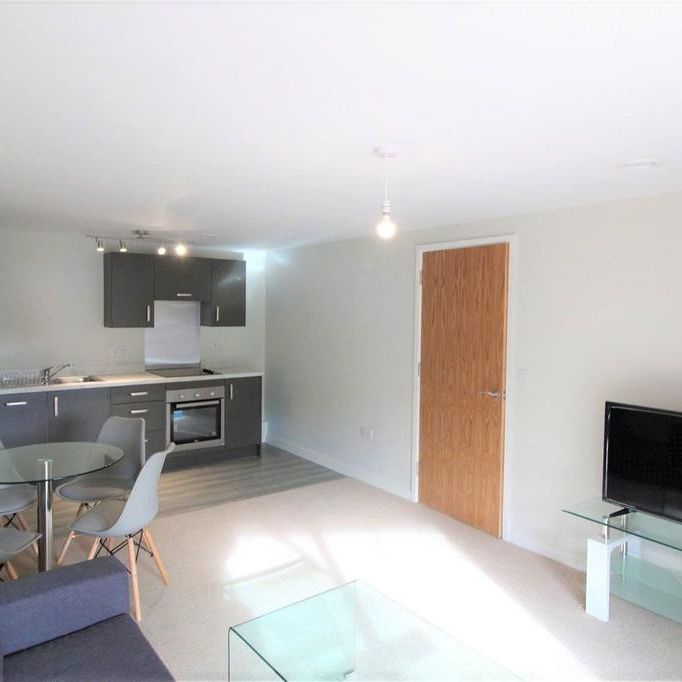 2 bedroom flat to rent - Photo 1