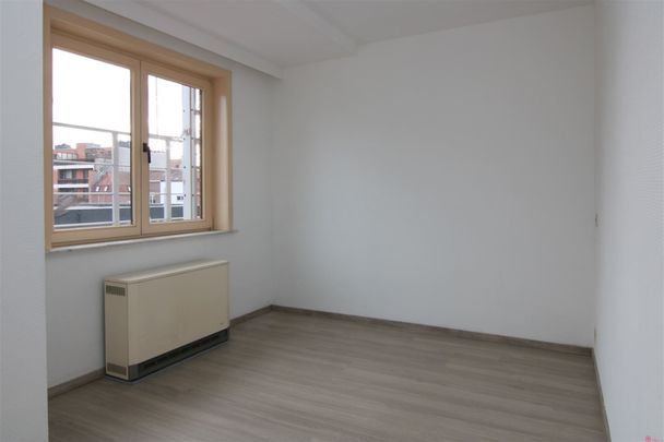 Studio met terras aan station Kortrijk – Minister Tacklaan 35 - Foto 1