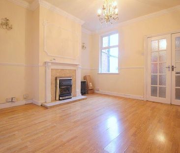 4 bedroom terraced house to rent - Photo 5