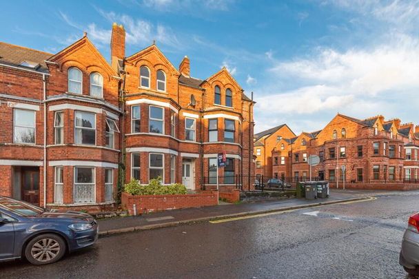 Apt 2, 89 Malone Avenue, Belfast, BT9 6EQ - Photo 1