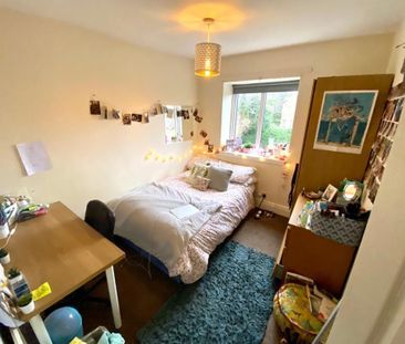 4 bedroom terraced house to rent - Photo 4