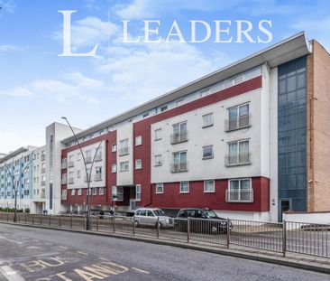 1 bedroom apartment to rent Station Approach, Epsom, KT19 - Photo 5