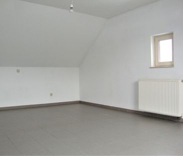 ruim appartement met terras en 2 slaapkamers. - Foto 4