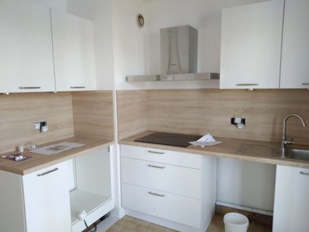 Location Appartement 3 pièces 76 m2 à Perpignan - Photo 4