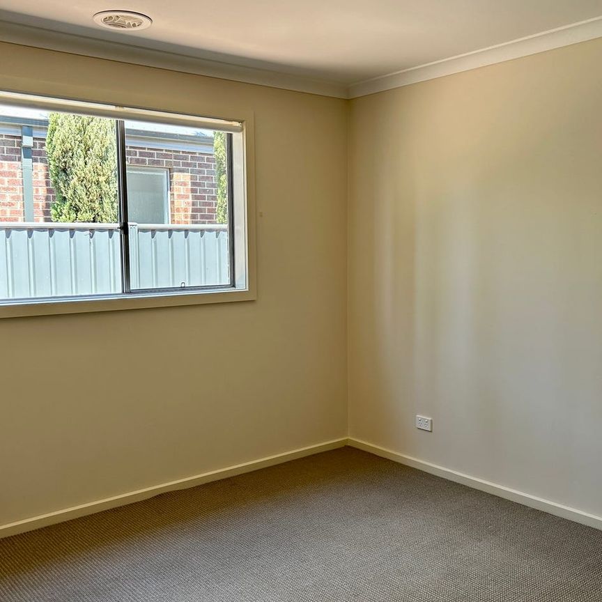 21 Casina Court, Epsom, Vic 3551 - Photo 1