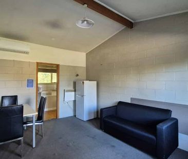 219 Johns Road, Belfast - Photo 4