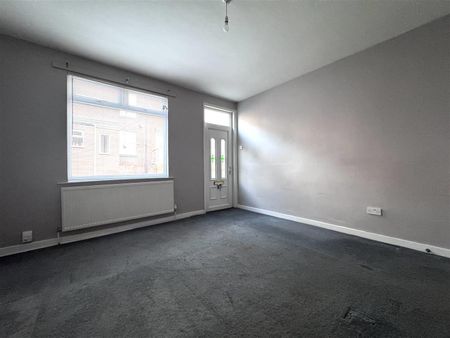 Worsbrough Dale, New Street, S70, Barnsley - Photo 5