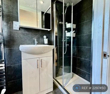 2 bedroom maisonette to rent - Photo 3