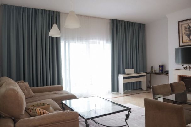 3 Bedroom Apartment For Rent in El Paraiso, Málaga - Photo 1
