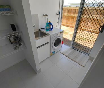 Smithfield - Photo 4