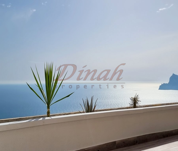 Exclusive flat with stunning terrace and spectacular sea views. - Photo 6