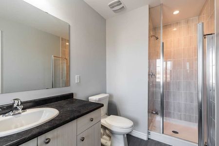 For Lease - 104 Symington Avenue, Oshawa, Ontario - Photo 3