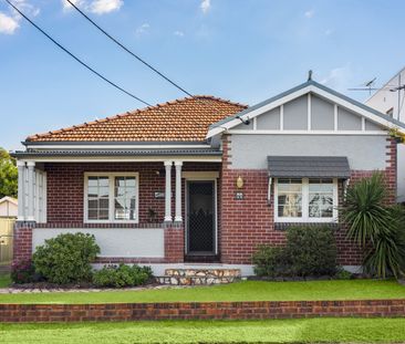 10 Elphinstone Street, Cabarita NSW 2137 - House For Rent | Domain - Photo 4