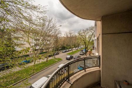 Apartament luminos de 5 camere de închiriat, etaj 1/4, gara - Photo 2