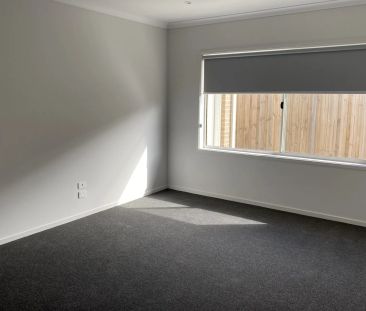 Light-filled, Four Bedroom Home in sought-after Torquay - Photo 3