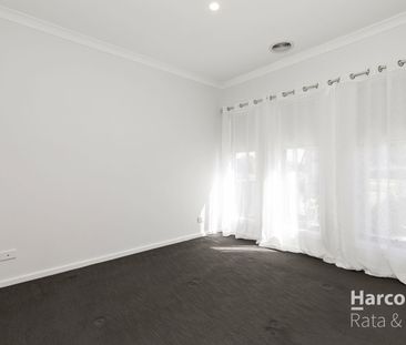 Comfortable Family Home - Photo 1
