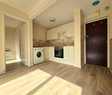 1 bedroom ground floor flat to rent - Photo 6