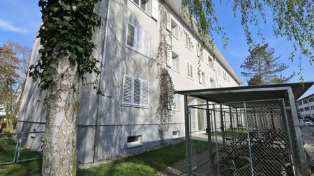 Lichtdurchflutete Maisonette-Dachwohnung mit grosser Terrasse - Photo 2