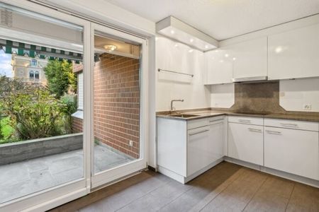 Spacious 5.5-room apartment with garden access in Seefeld - Photo 5