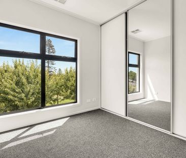 Stunning Brand New Townhouse - Photo 2