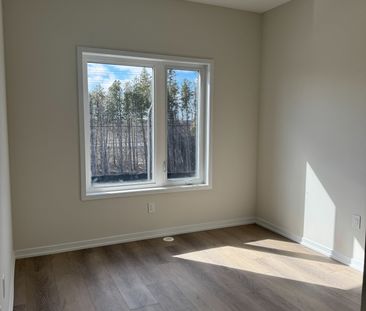 For Lease - 1400 19th Ave Avenue, Richmond Hill, Ontario - Photo 2