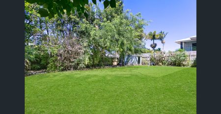 Beachside Living in Maroochydore's Most Desirable Pocket - Photo 2