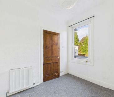 3 bedroom flat to rent - Photo 5