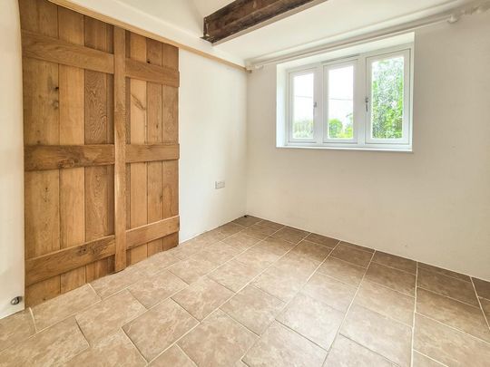 2 bedroom detached house to rent - Photo 1