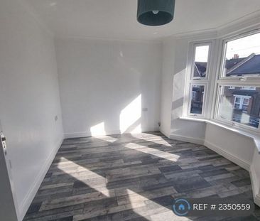 5 bedroom terraced house to rent - Photo 4