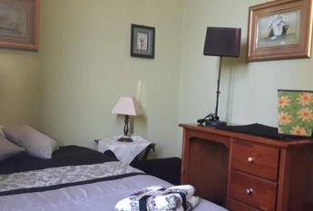 Quarto casal em frente Estadio Dragao