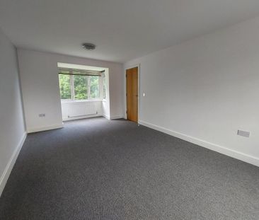 4 bedroom terraced house to rent - Photo 3