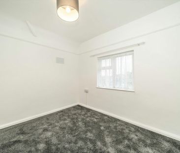 Queenswood Avenue, TW3, London - Photo 3
