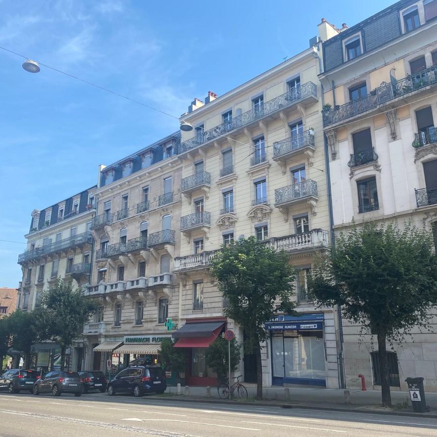 Appartement traversant de 4 pièces, 74 m2 environ, au 1er étage. - Foto 2