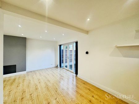 3 bedroom semi-detached house to rent - Photo 3